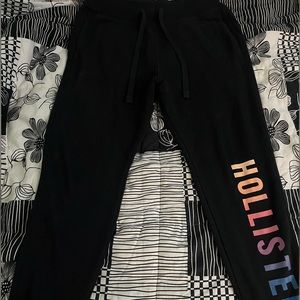 Hollister Basic Joggers (Small)
